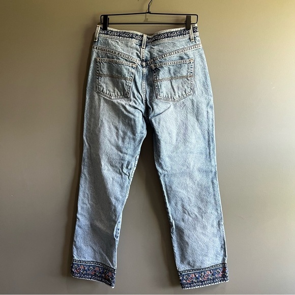 Vintage Express Bleus Denim Jeans with Embroidered Detail - Picture 3 of 8